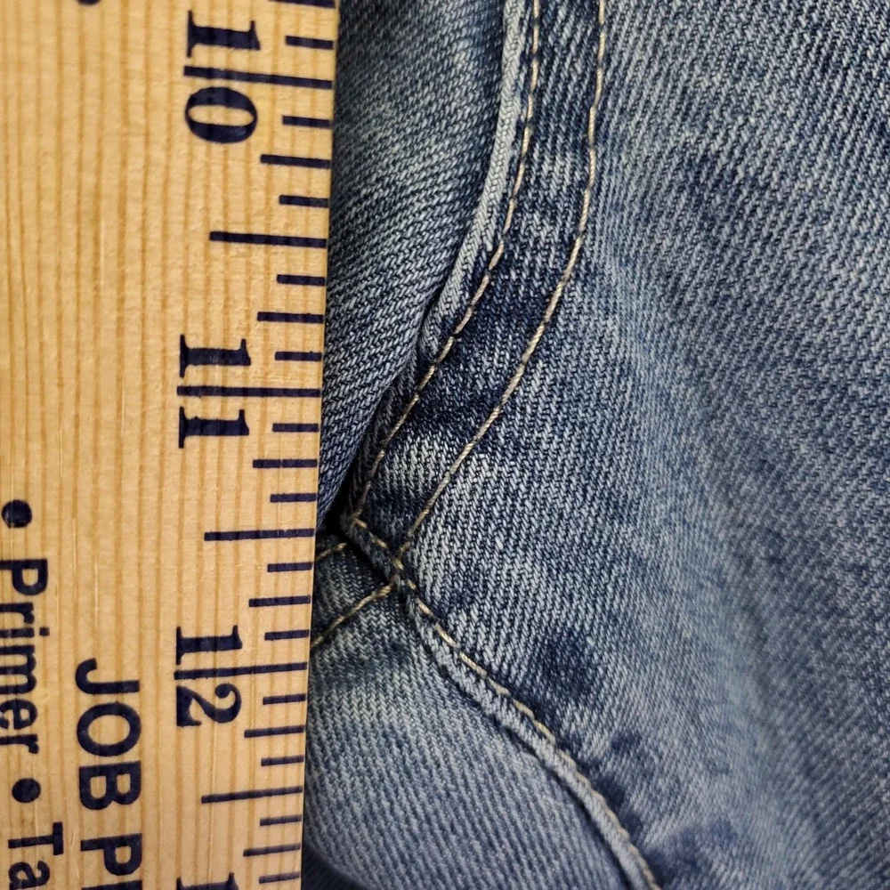 IZOD Mens Regular Fit Jeans Blue Medium Wash Denim 40x32 Straight Leg Pants